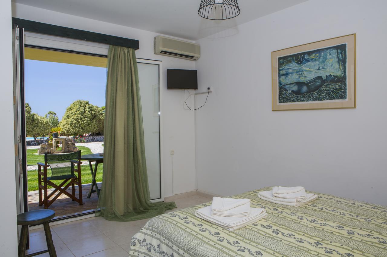 Sandy Beach Villas And Apartments Svoronata Bagian luar foto